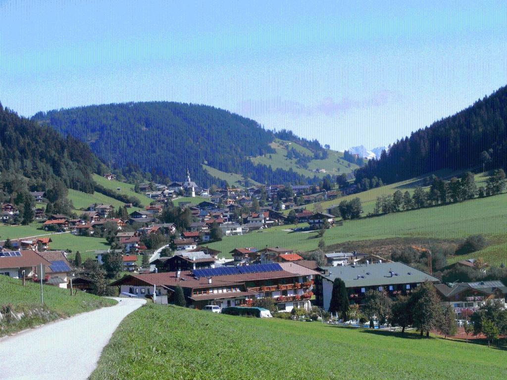 Landgasthof Dorferwirt Oberau Exterior foto